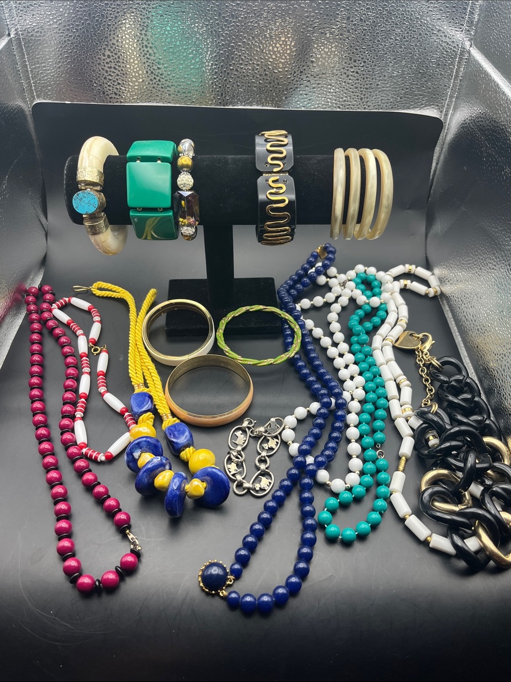 17 PCS! Assorted Women’s Jewelry Lot - 50s 60s 80s  Necklaces & Bracelets